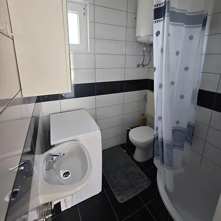 Sun And Sea Apartment Vir